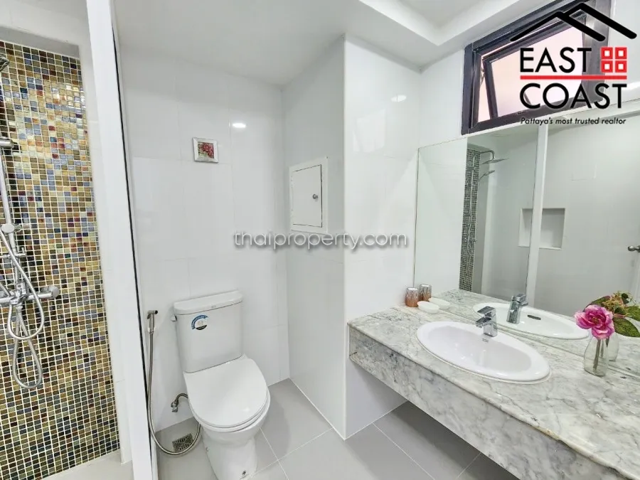 Jomtien Complex photo 10