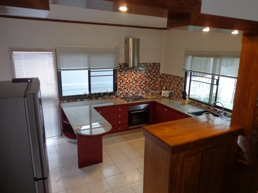 Royal Hill Condominium photo 7