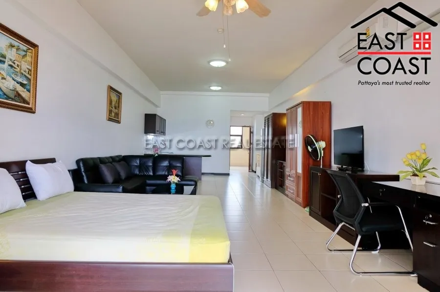 Jomtien Complex photo 10