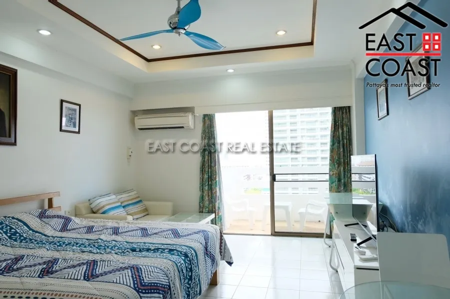 Jomtien Condotel & Village photo 3
