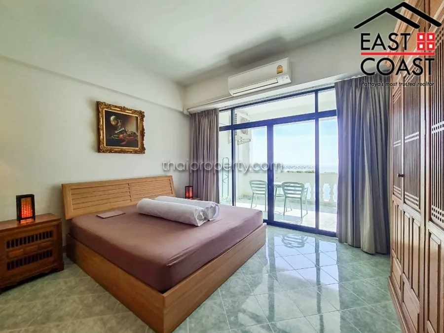 Jomtien Complex photo 8