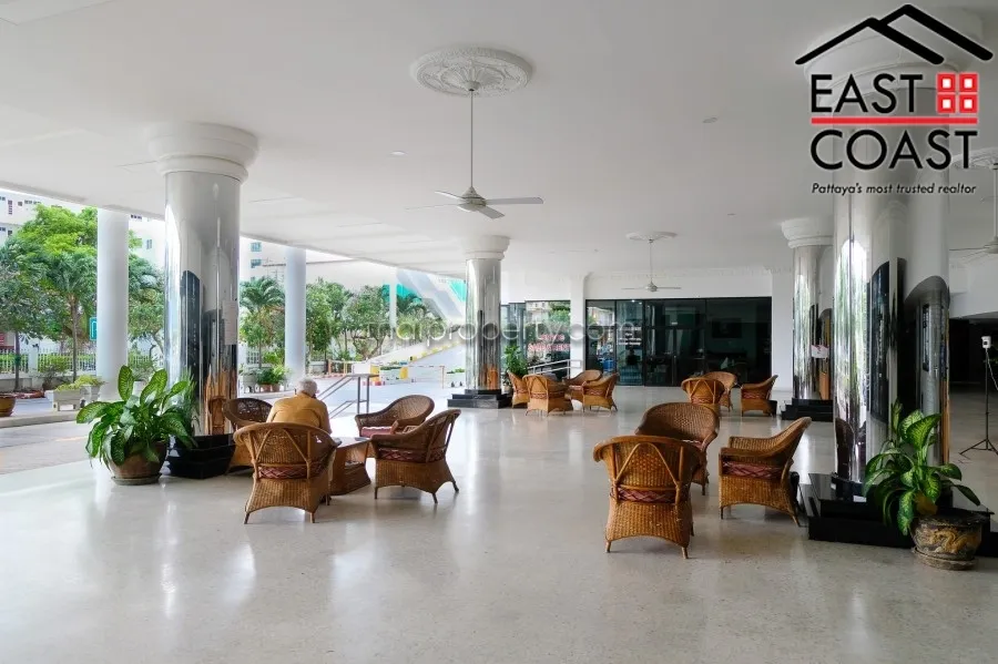 Jomtien Complex photo 18
