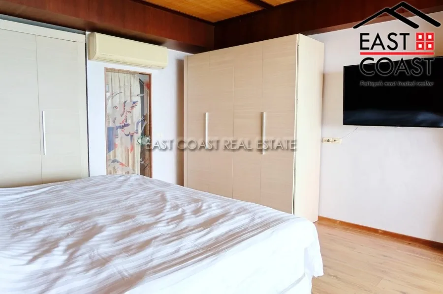 Jomtien Plaza photo 14