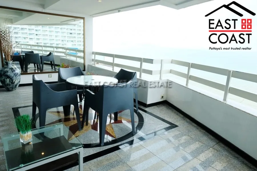 Jomtien Plaza photo 21