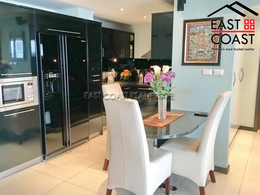 Grand Condo photo 4