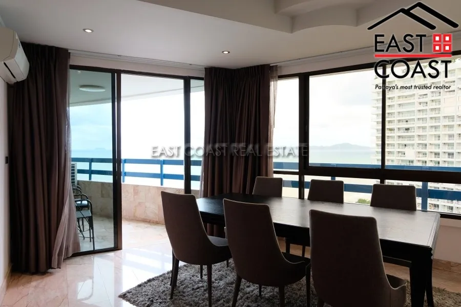 Jomtien Plaza photo 13
