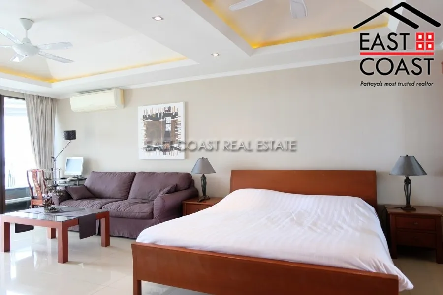 Jomtien Plaza photo 5