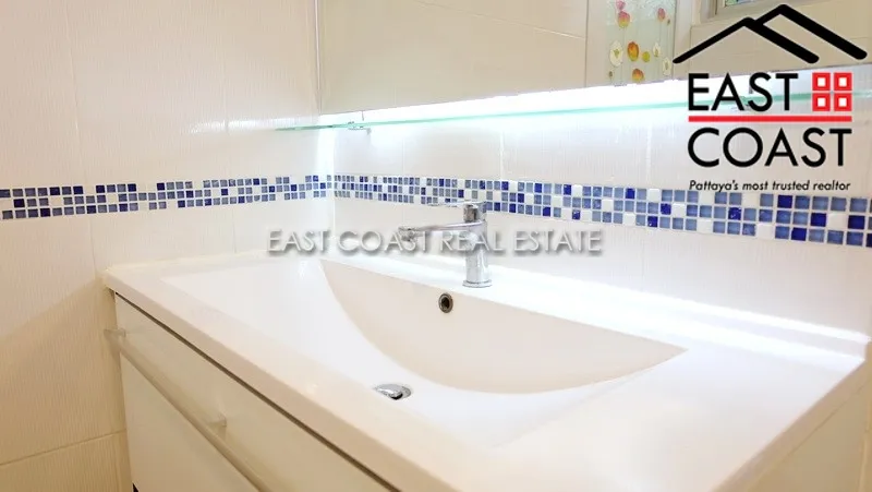 Pattaya Beach Condo photo 10