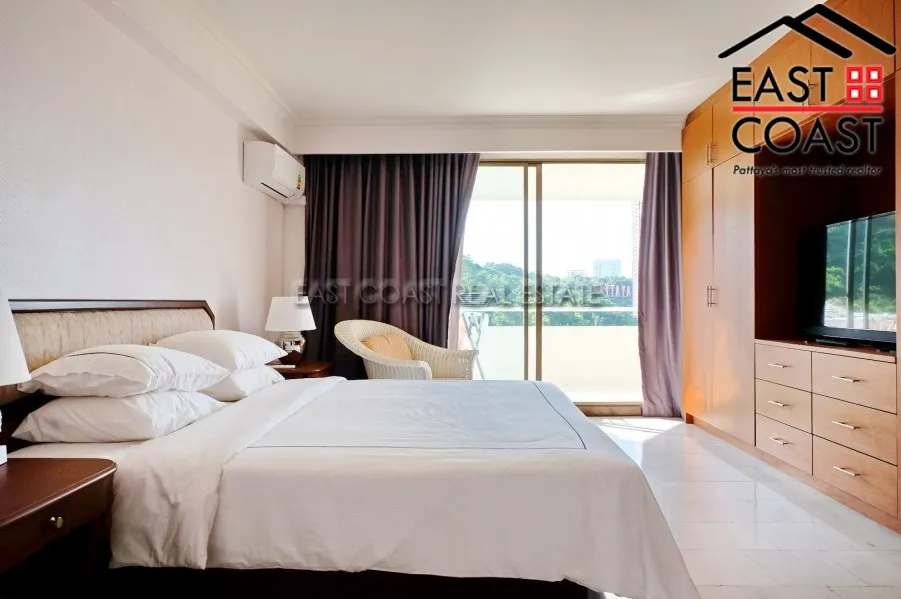 Monaco Residence photo 15