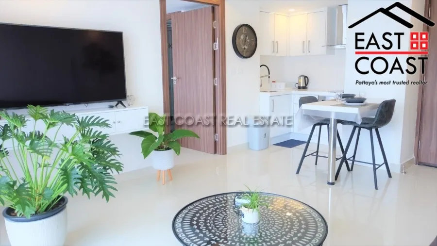 Grand Avenue Residence