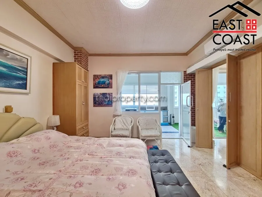 Jomtien Complex photo 21