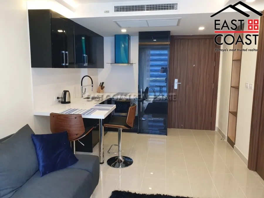 Grand Avenue Residence