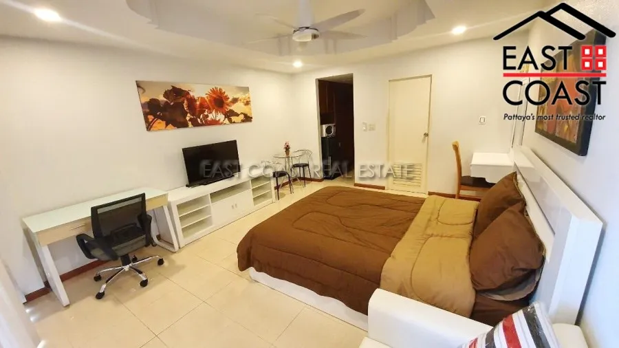 Jomtien Condotel & Village