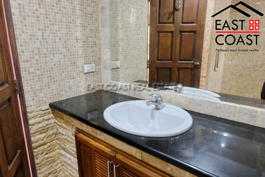 Sombat Condo photo 13