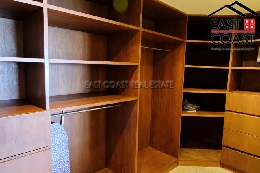 Sombat Condo photo 11