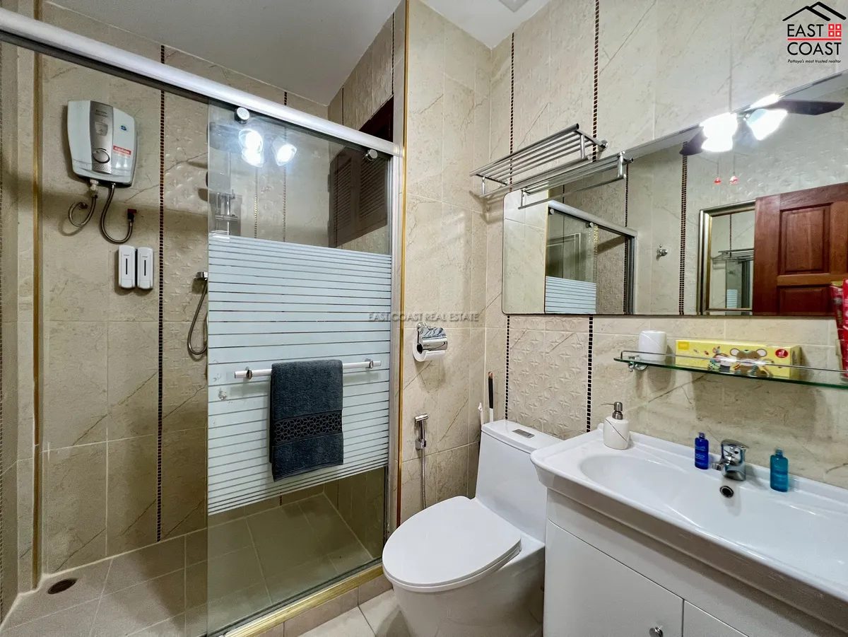 Renovated Two Bedroom at Dream Properties photo 13