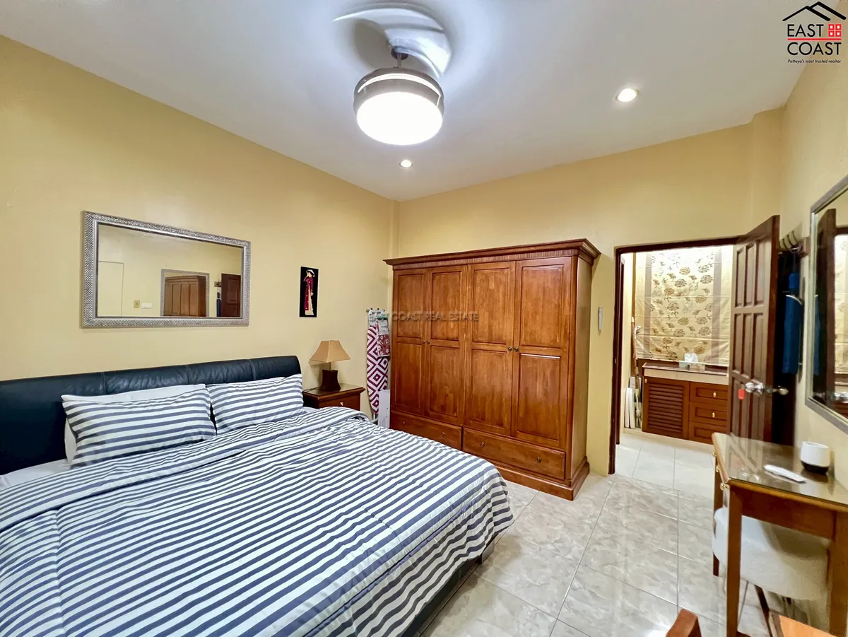 Renovated Two Bedroom at Dream Properties photo 15