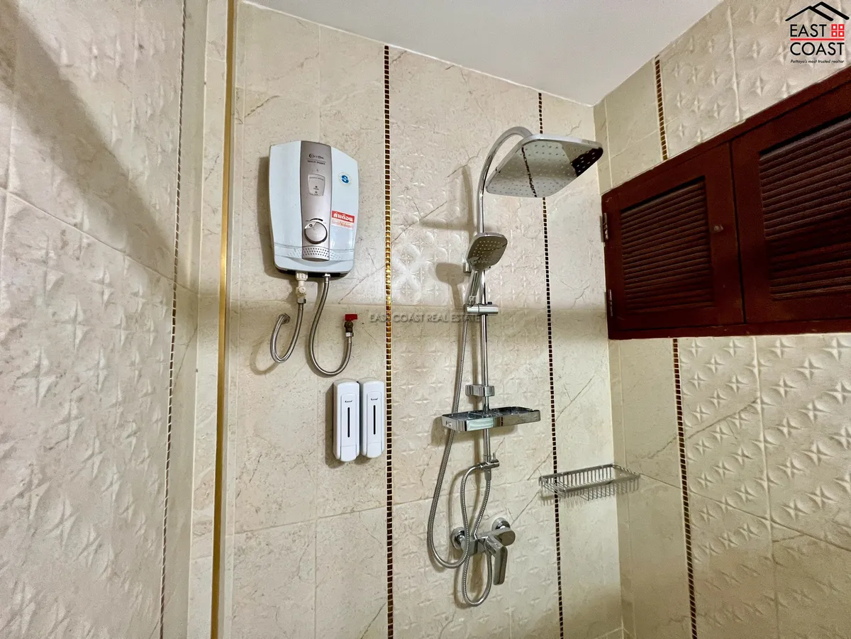 Renovated Two Bedroom at Dream Properties photo 18