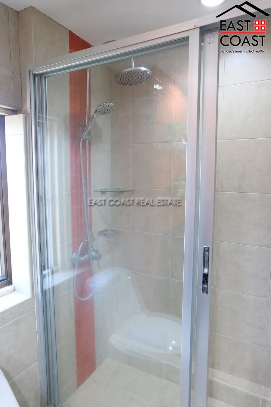 Chateau Dale Towers photo 11