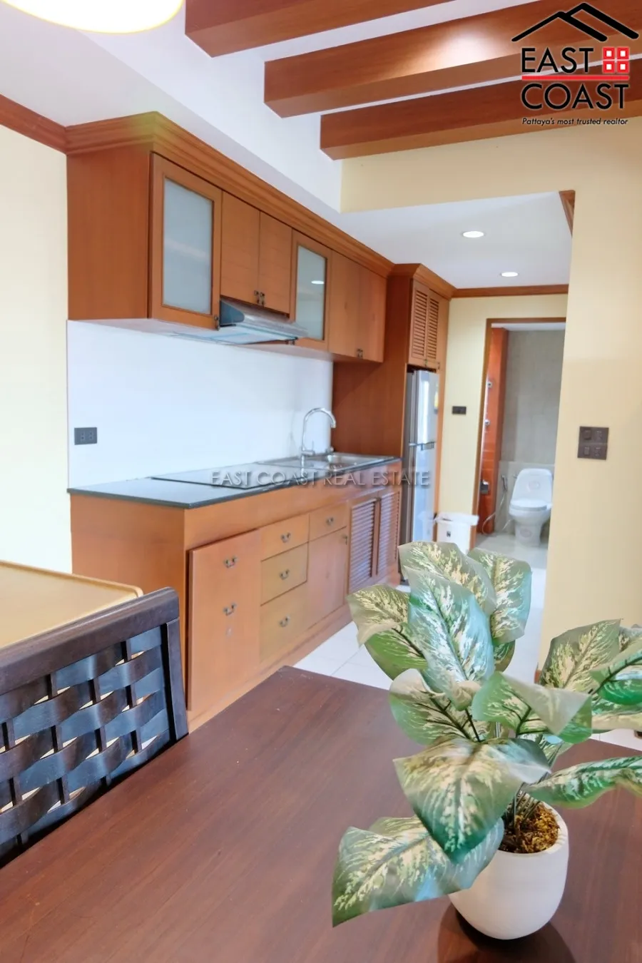 Chateau Dale Towers photo 6
