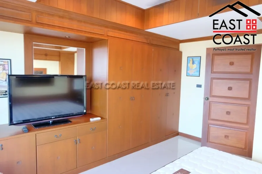 Chateau Dale Towers photo 9