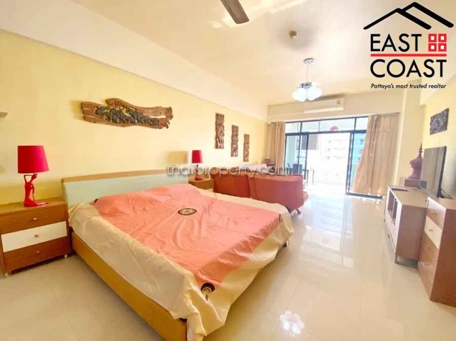 Jomtien Complex photo 4
