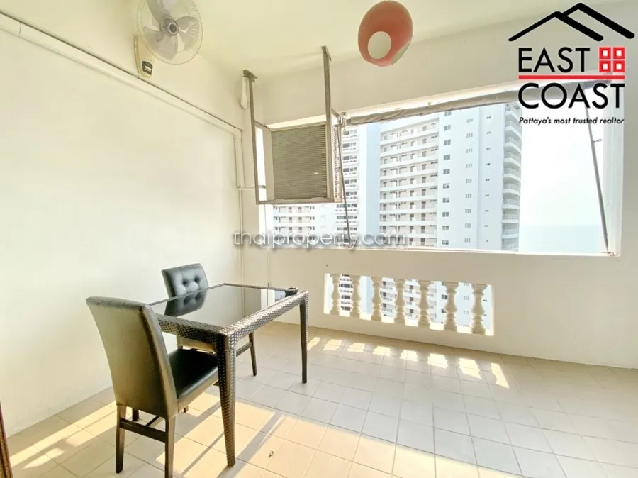 Jomtien Complex photo 13