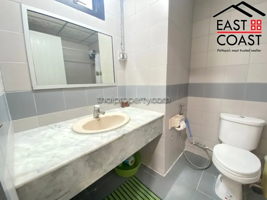 Jomtien Complex photo 12