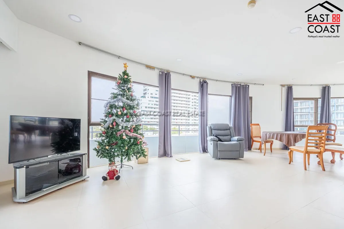 Krisada Cliff & Park Condo photo 3