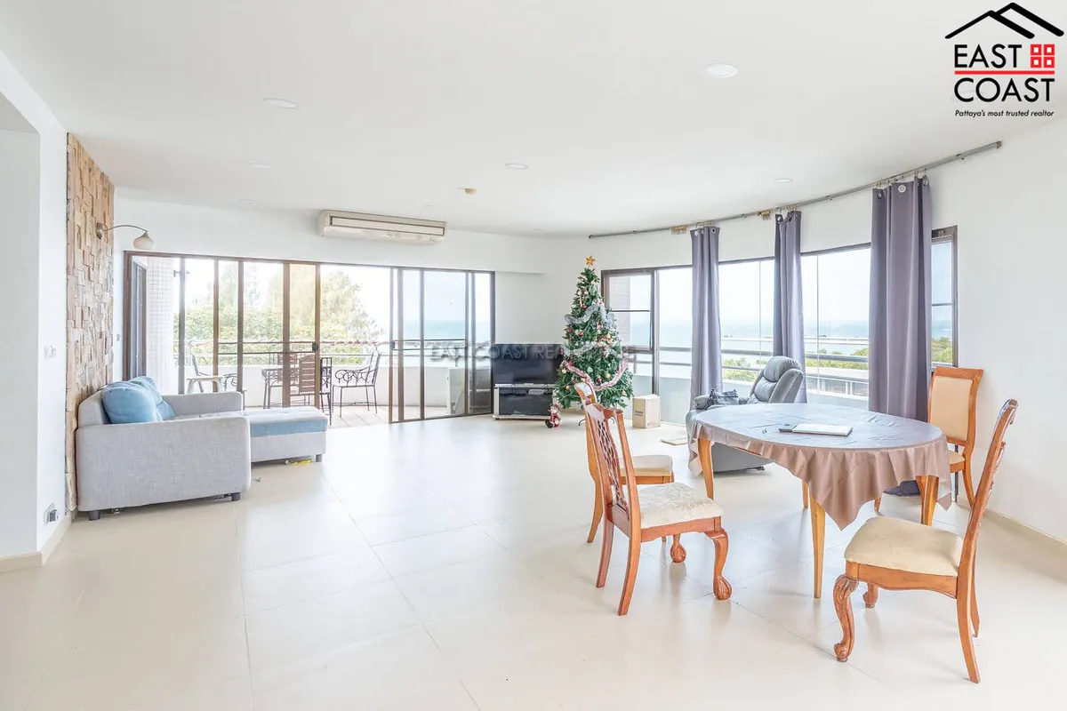 Krisada Cliff & Park Condo