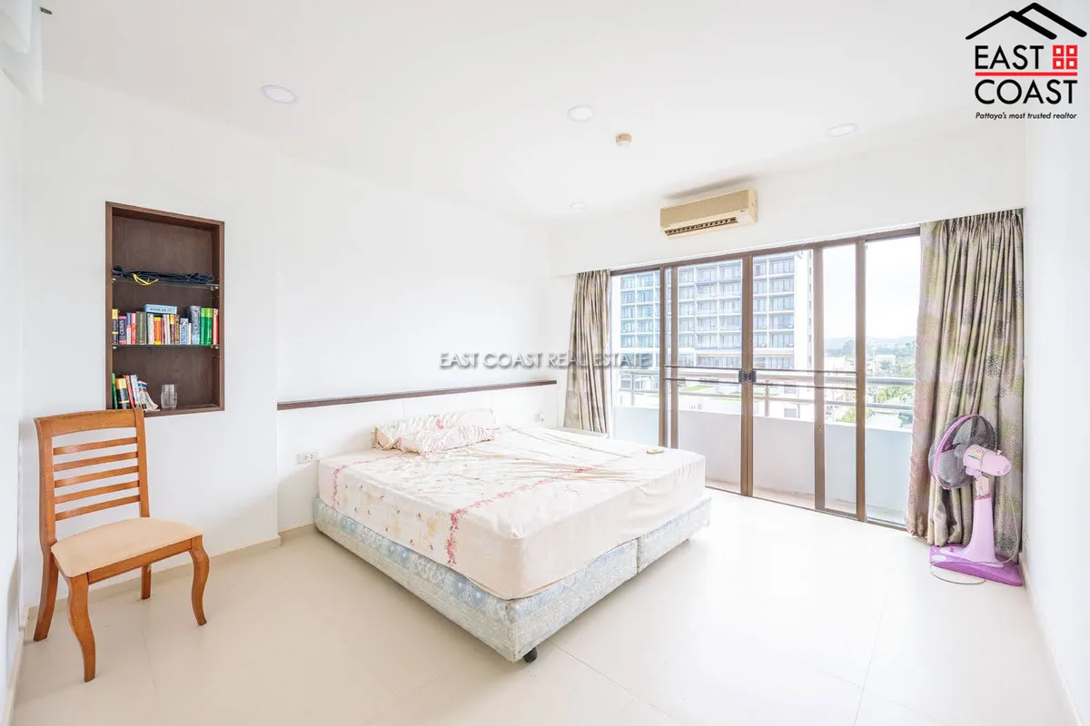 Krisada Cliff & Park Condo photo 26