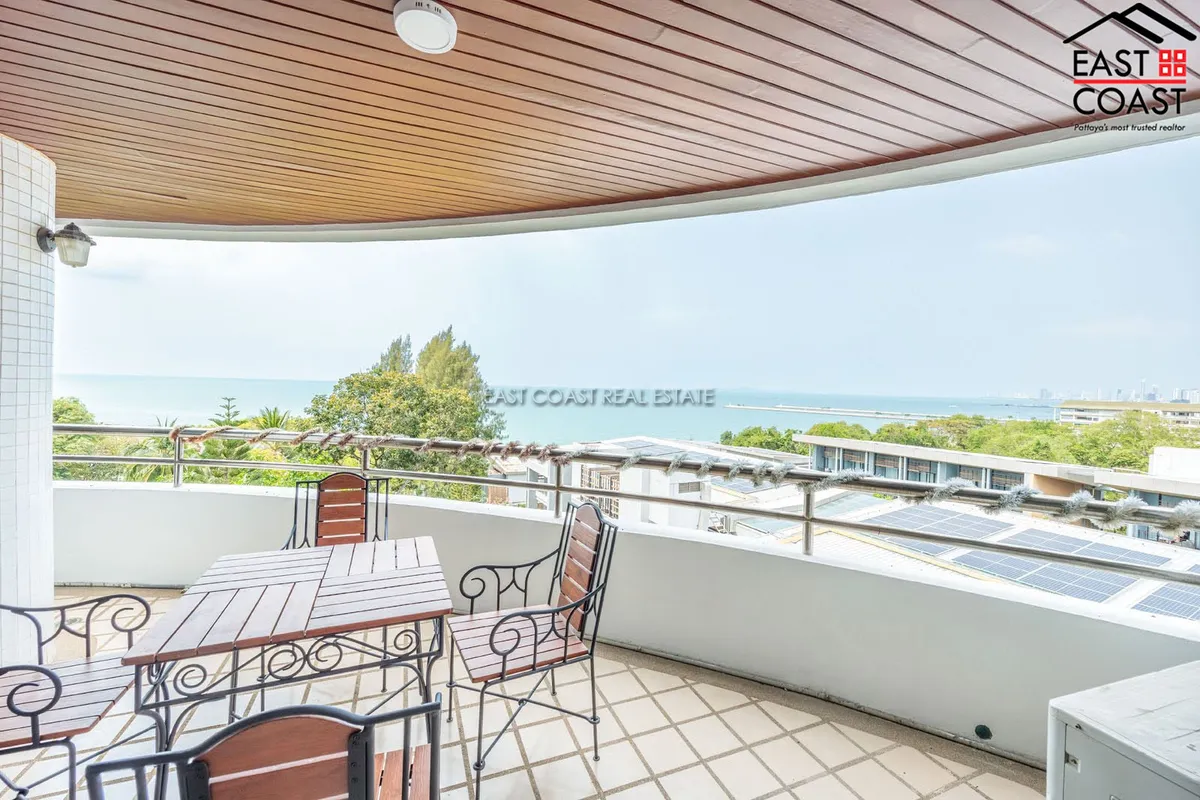 Krisada Cliff & Park Condo photo 28