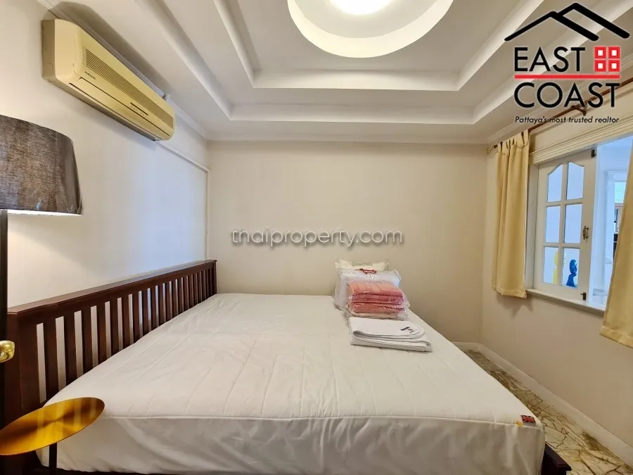 Jomtien Complex photo 17