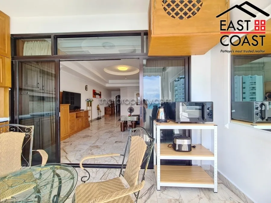 Jomtien Complex photo 10