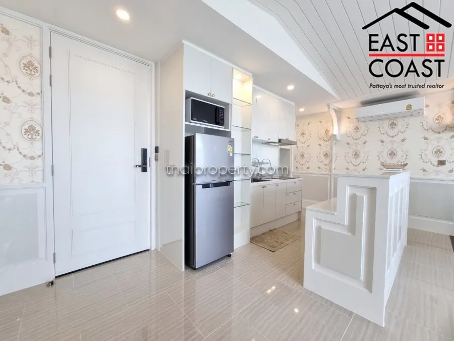 Grand Florida Beachfront Condo Resort Pattaya photo 4