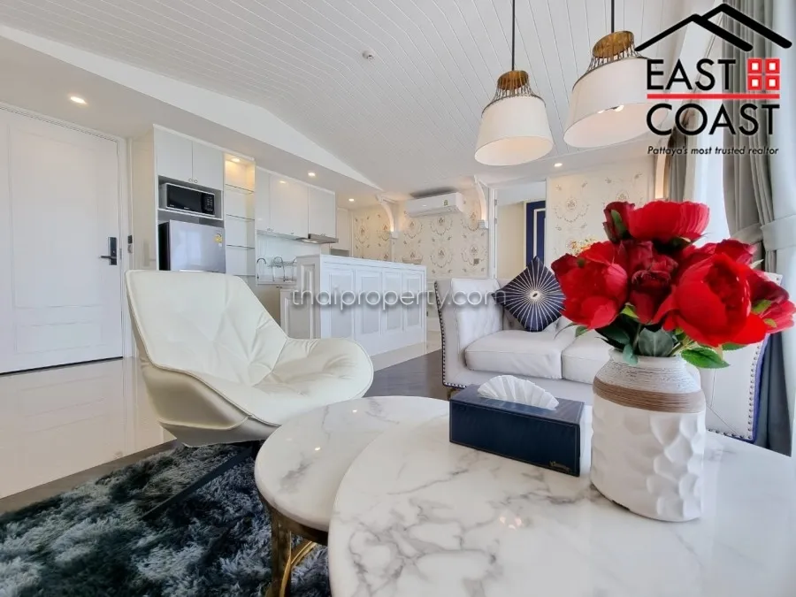 Grand Florida Beachfront Condo Resort Pattaya photo 11