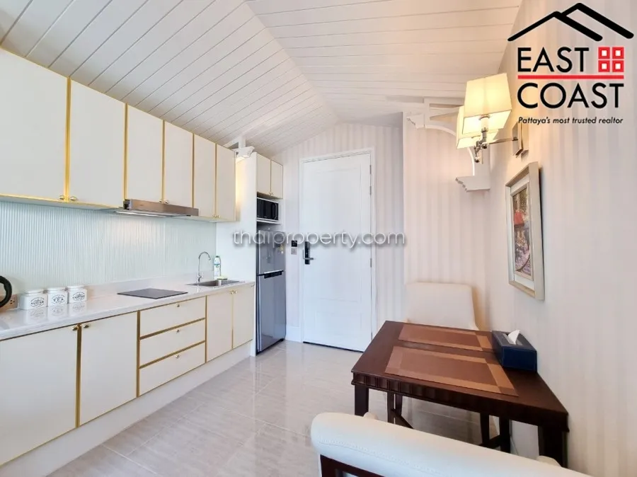 Grand Florida Beachfront Condo Resort Pattaya photo 4