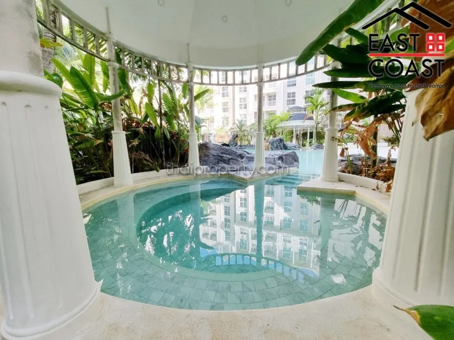 Grand Florida Beachfront Condo Resort Pattaya photo 17