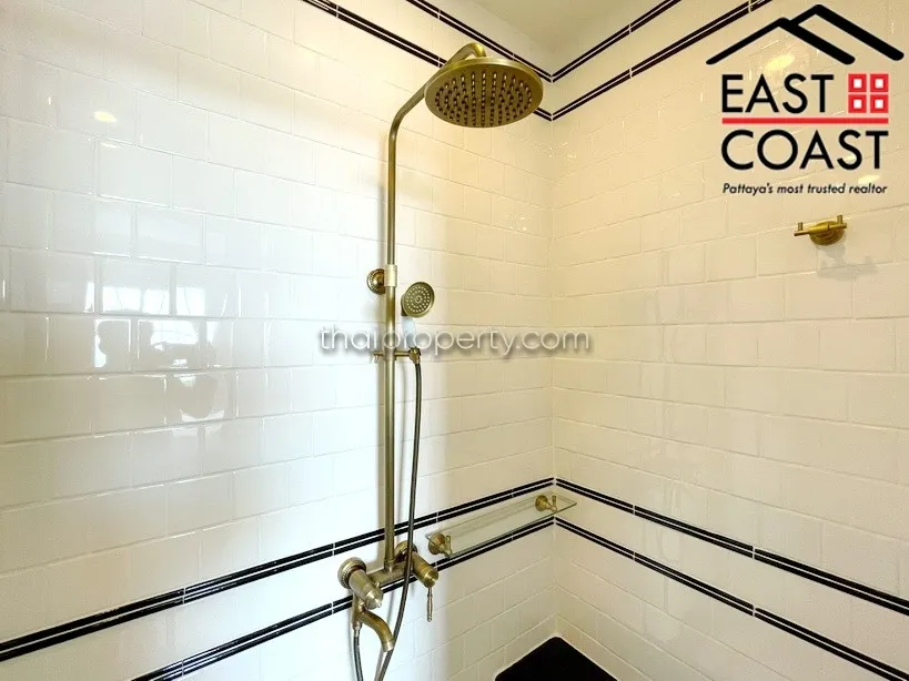 Grand Florida Beachfront Condo Resort Pattaya photo 16