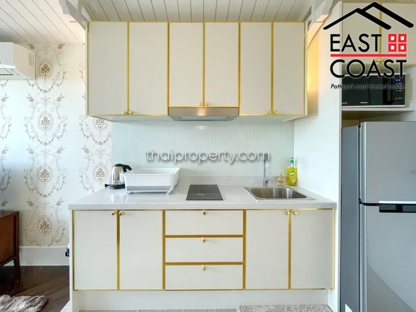 Grand Florida Beachfront Condo Resort Pattaya photo 6