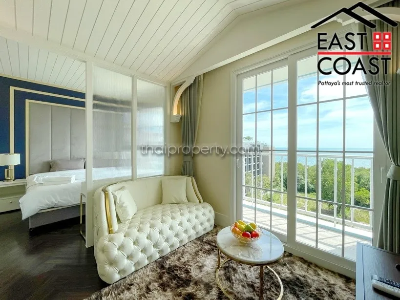 Grand Florida Beachfront Condo Resort Pattaya