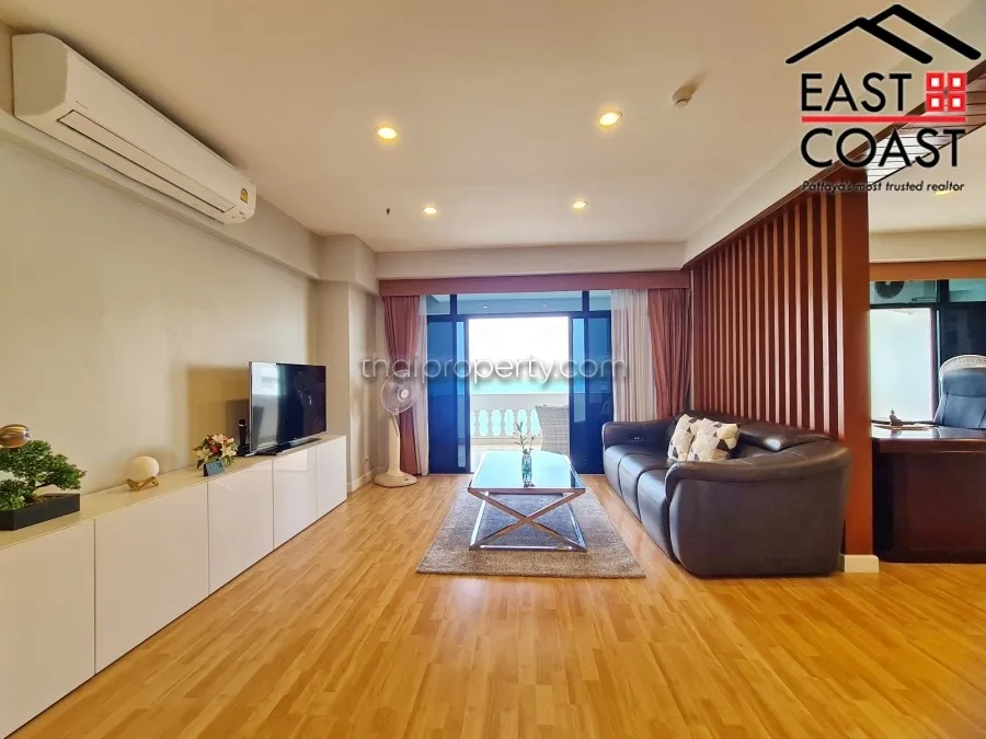 Jomtien Complex photo 6