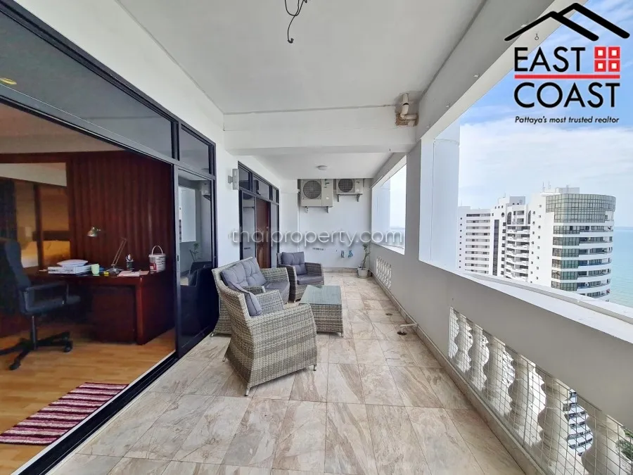 Jomtien Complex photo 25