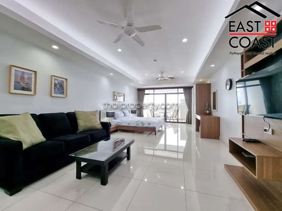 Jomtien Complex photo 3