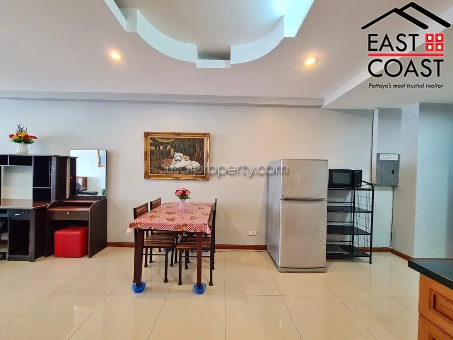 Jomtien Complex photo 9