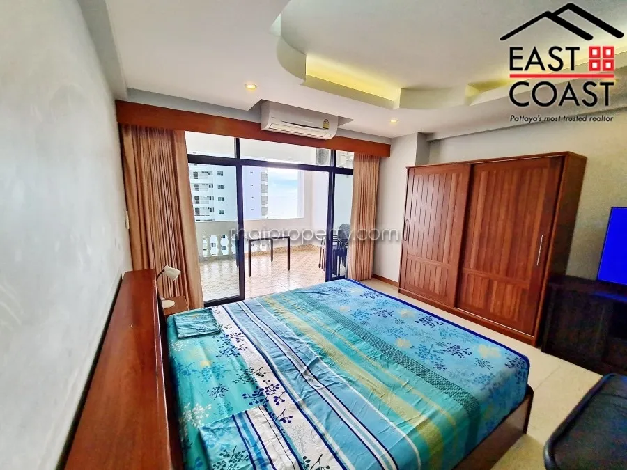 Jomtien Complex photo 4