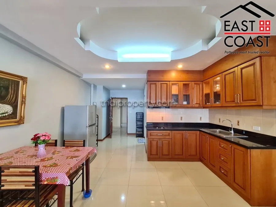 Jomtien Complex photo 7