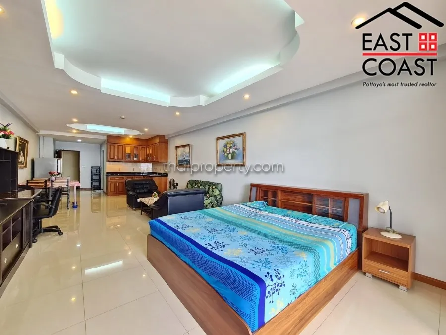 Jomtien Complex photo 3