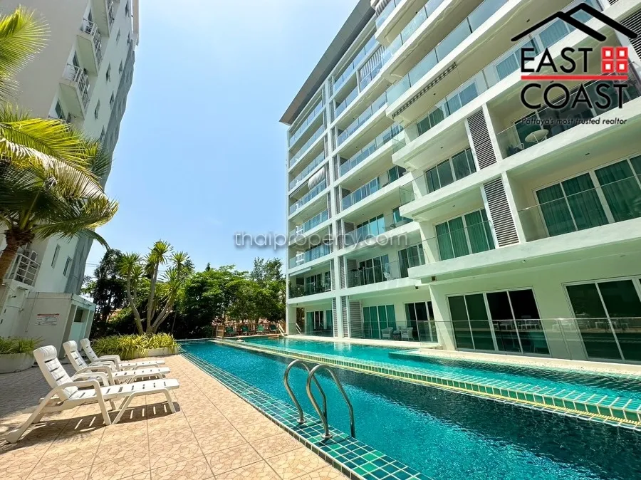 Sunset Boulevard 2 photo 28