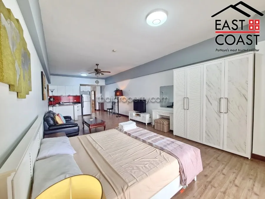 Jomtien Complex photo 10